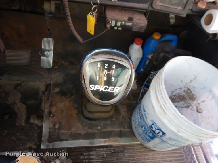 image for item DN6291 1997 International 3800  school bus