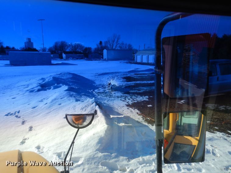 image for item DN6291 1997 International 3800  school bus