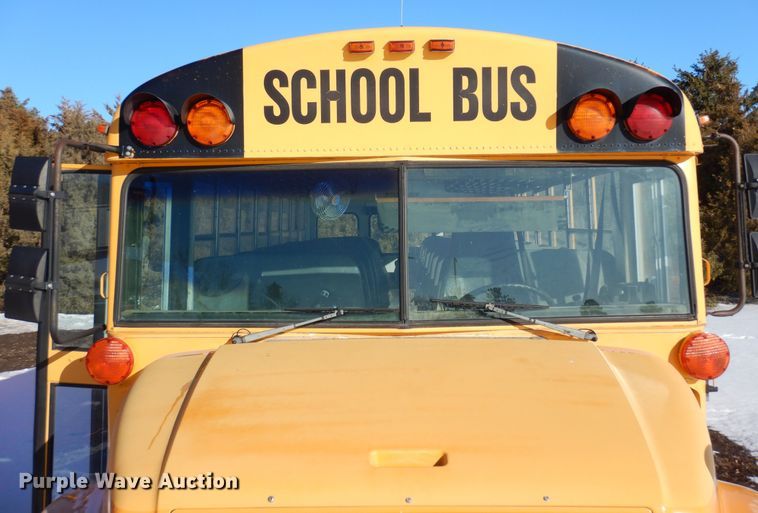 image for item DN6291 1997 International 3800  school bus