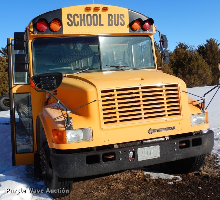 image for item DN6291 1997 International 3800  school bus