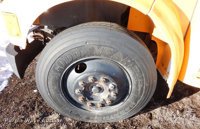 image for item DN6291 1997 International 3800  school bus