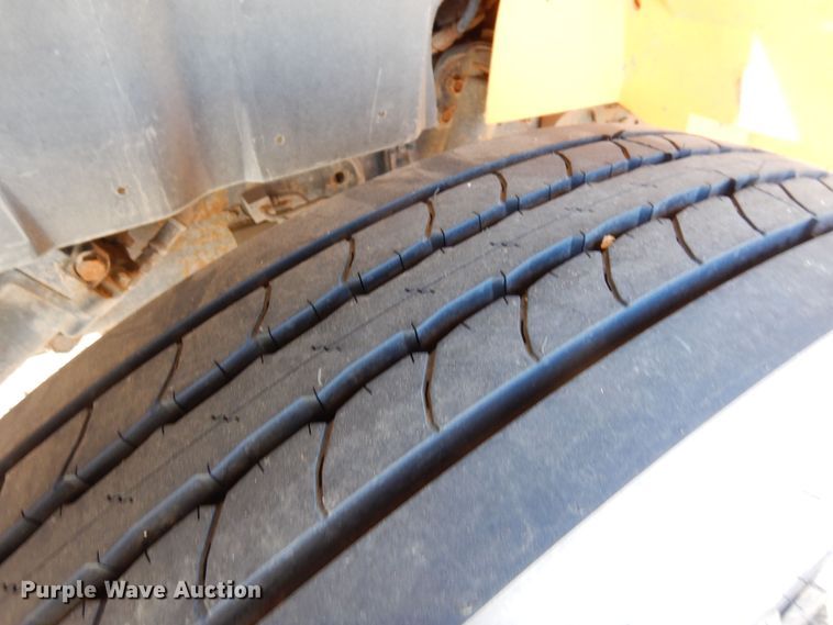 image for item DN6291 1997 International 3800  school bus