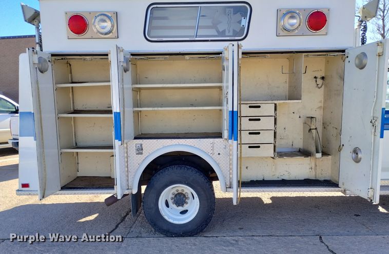 image for item DN6300 1989 Ford F450 Super Duty  rescue vehicle