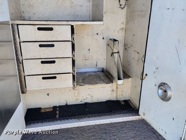 image for item DN6300 1989 Ford F450 Super Duty  rescue vehicle