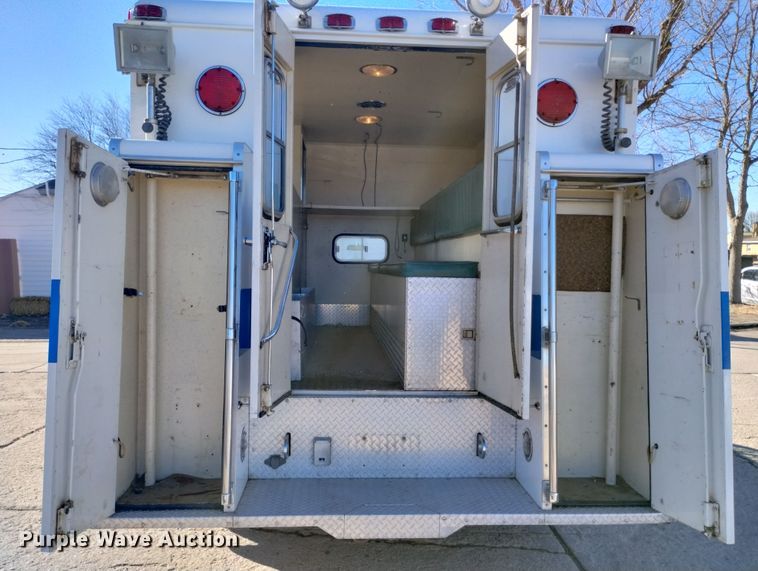 image for item DN6300 1989 Ford F450 Super Duty  rescue vehicle