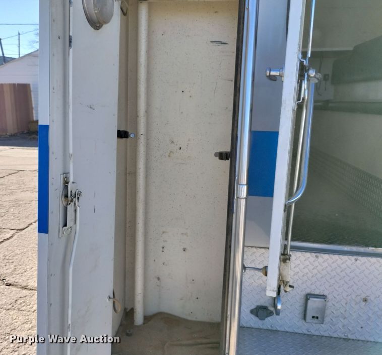 image for item DN6300 1989 Ford F450 Super Duty  rescue vehicle