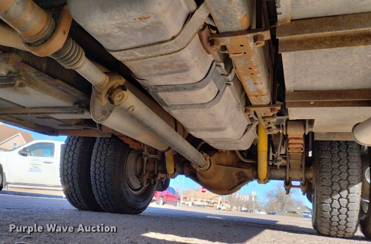 image for item DN6300 1989 Ford F450 Super Duty  rescue vehicle