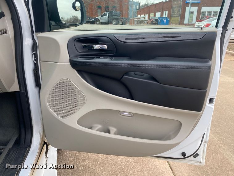 image for item DN8209 2015 Dodge Grand Caravan  handicap accessible van