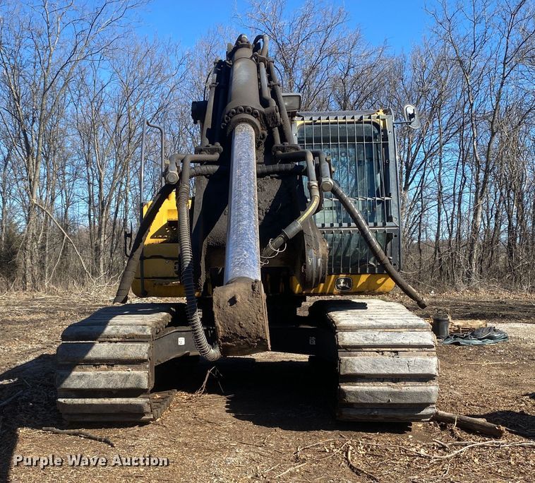 image for item DN8237 2008 John Deere 200DLC  excavator