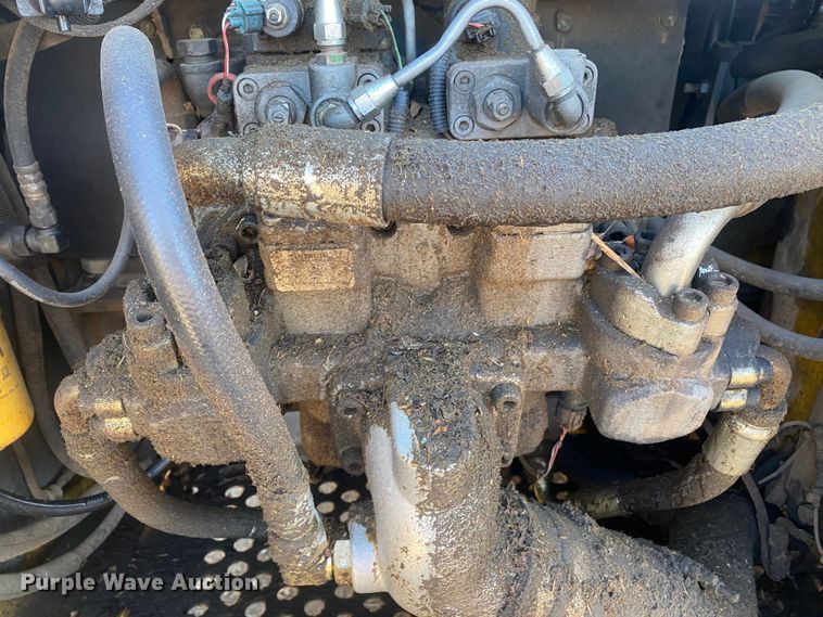 image for item DN8237 2008 John Deere 200DLC  excavator