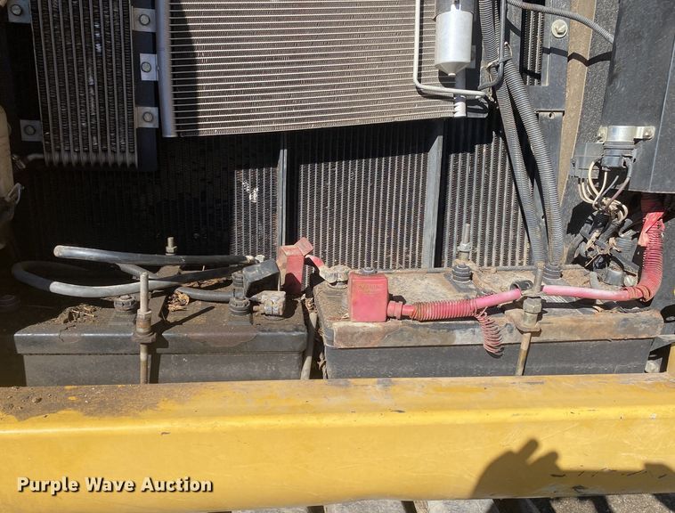 image for item DN8237 2008 John Deere 200DLC  excavator