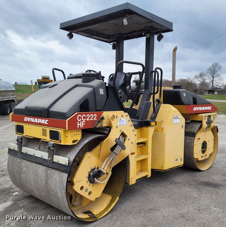 image for item DO3585 Dynapac CC222HF  double drum vibratory roller