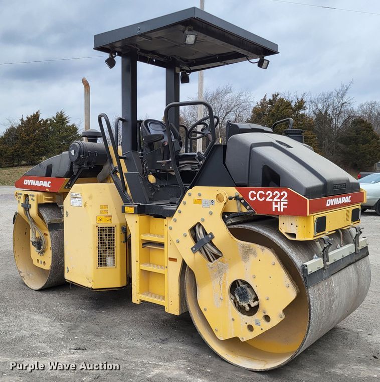 image for item DO3585 Dynapac CC222HF  double drum vibratory roller