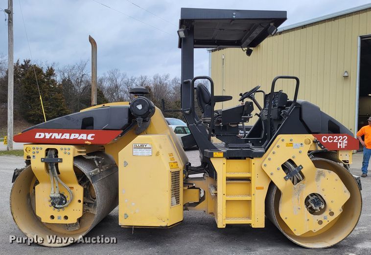 image for item DO3585 Dynapac CC222HF  double drum vibratory roller