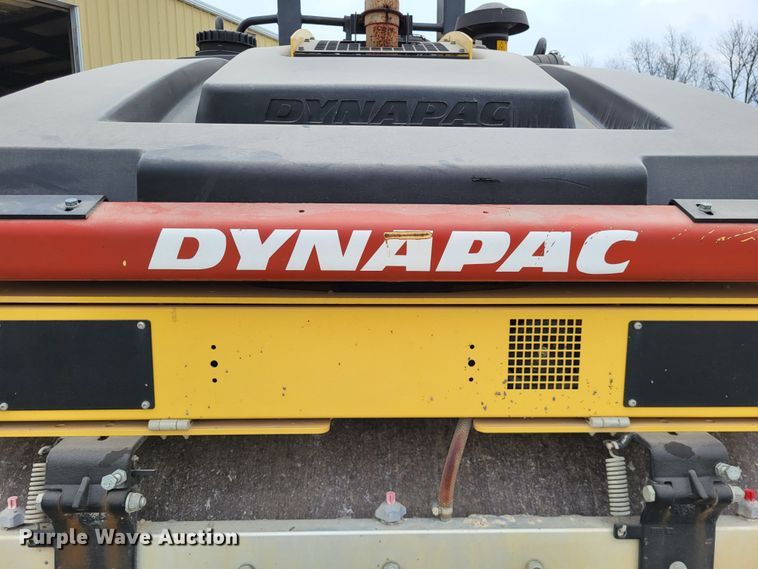 image for item DO3585 Dynapac CC222HF  double drum vibratory roller