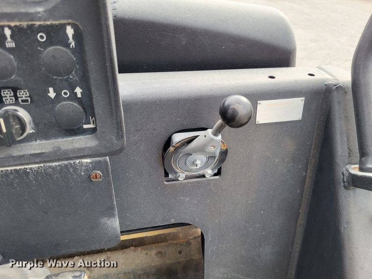 image for item DO3585 Dynapac CC222HF  double drum vibratory roller