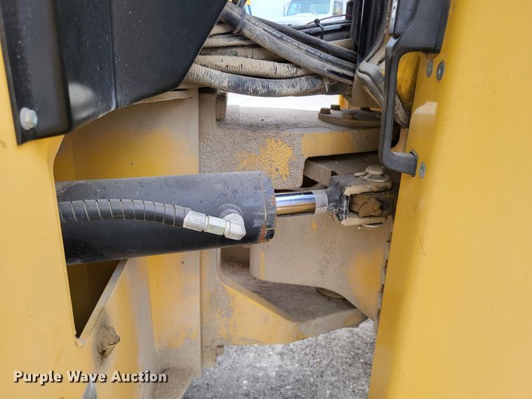 image for item DO3585 Dynapac CC222HF  double drum vibratory roller