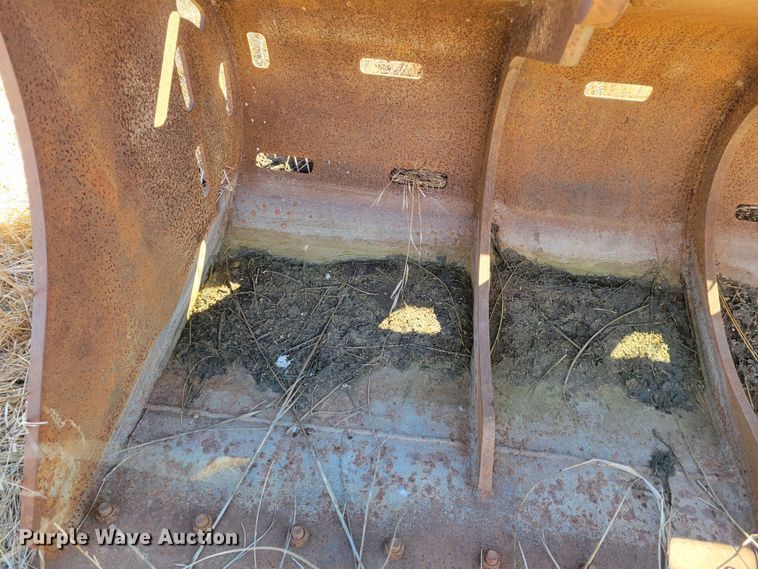 image for item DO4172 1988 John Deere 790D  amphibious excavator