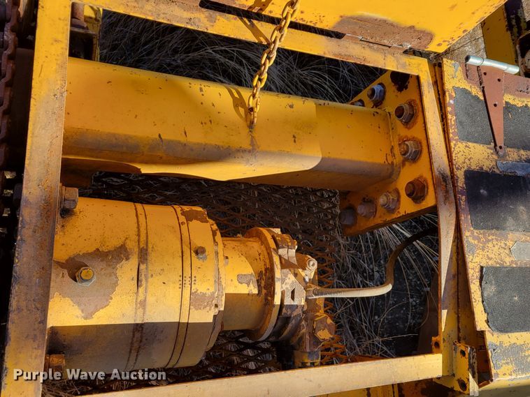 image for item DO4172 1988 John Deere 790D  amphibious excavator