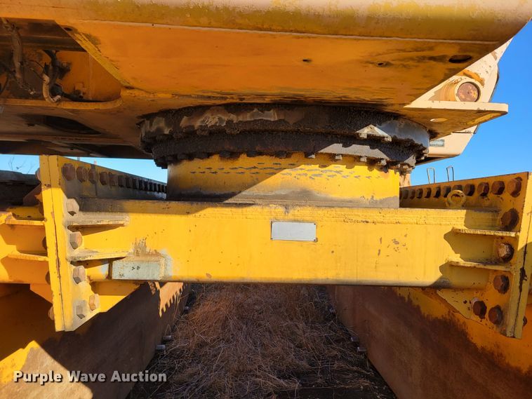 image for item DO4172 1988 John Deere 790D  amphibious excavator