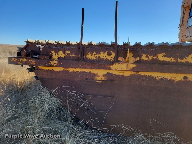 image for item DO4172 1988 John Deere 790D  amphibious excavator