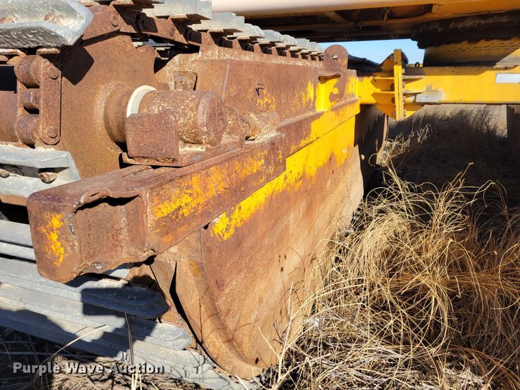 image for item DO4172 1988 John Deere 790D  amphibious excavator