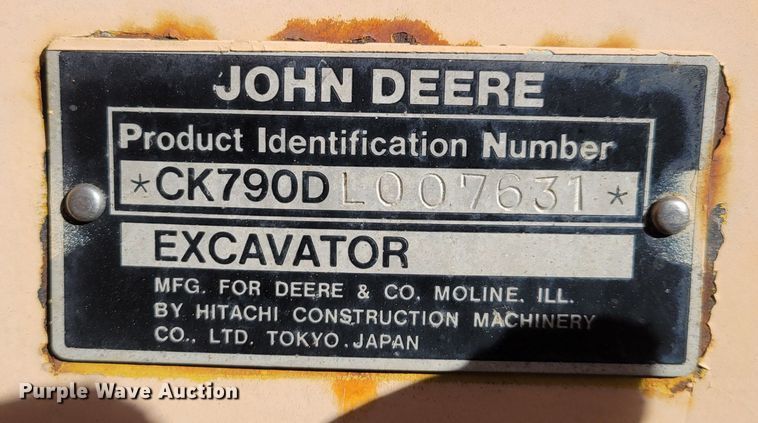 image for item DO4172 1988 John Deere 790D  amphibious excavator