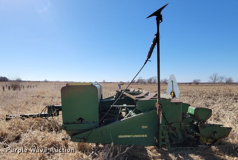 image for item DO4173 John Deere P-1300  planter