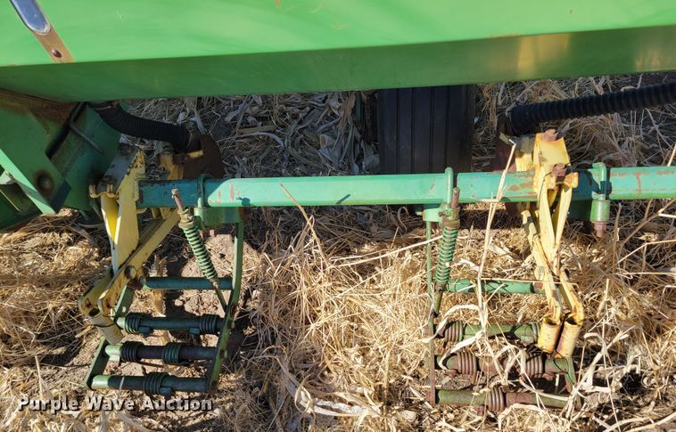 image for item DO4173 John Deere P-1300  planter