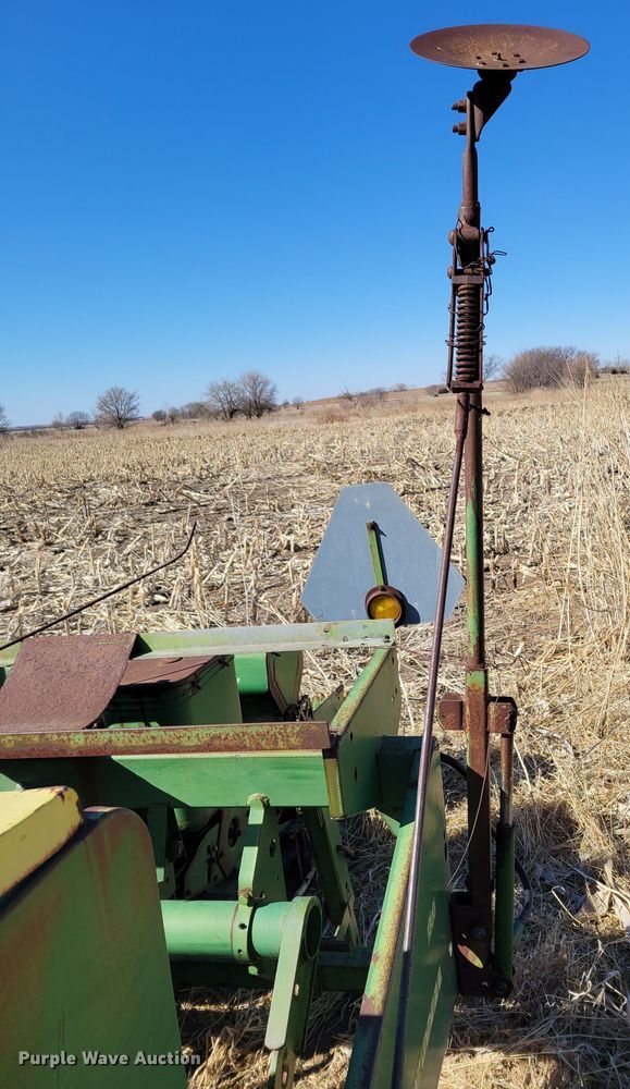 image for item DO4173 John Deere P-1300  planter