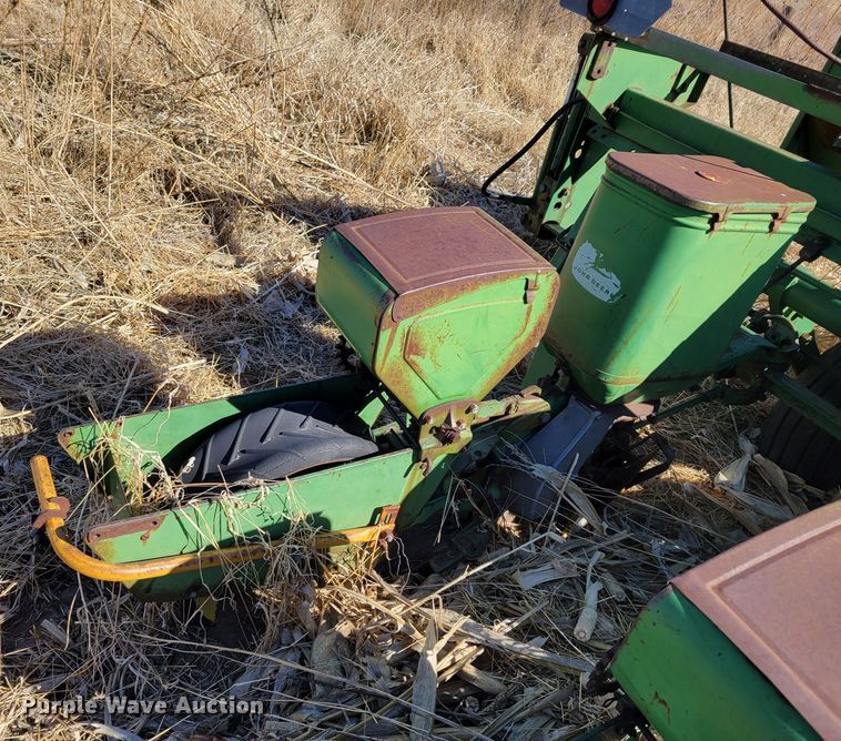 image for item DO4173 John Deere P-1300  planter