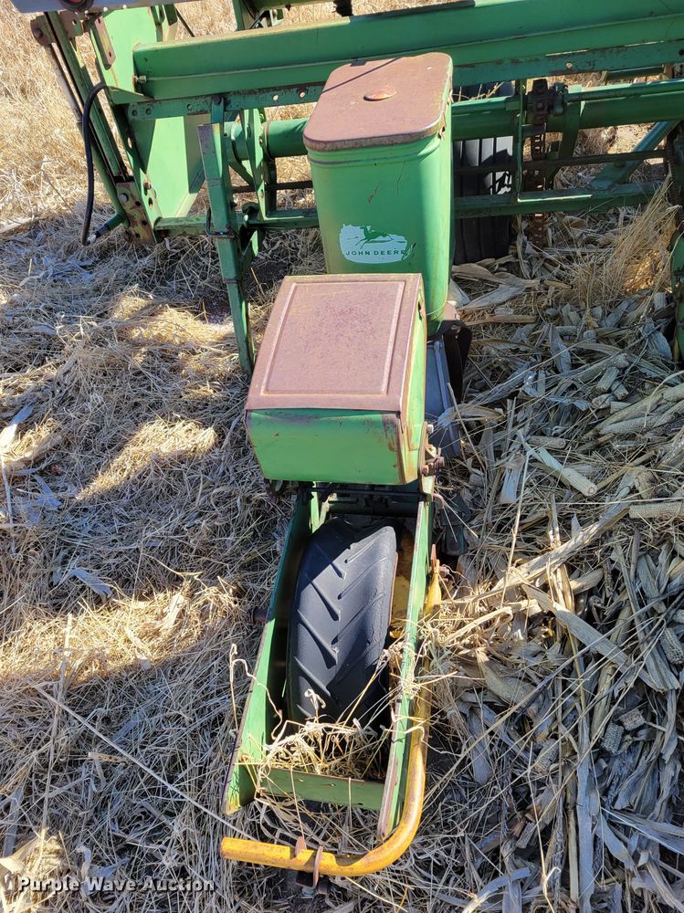 image for item DO4173 John Deere P-1300  planter