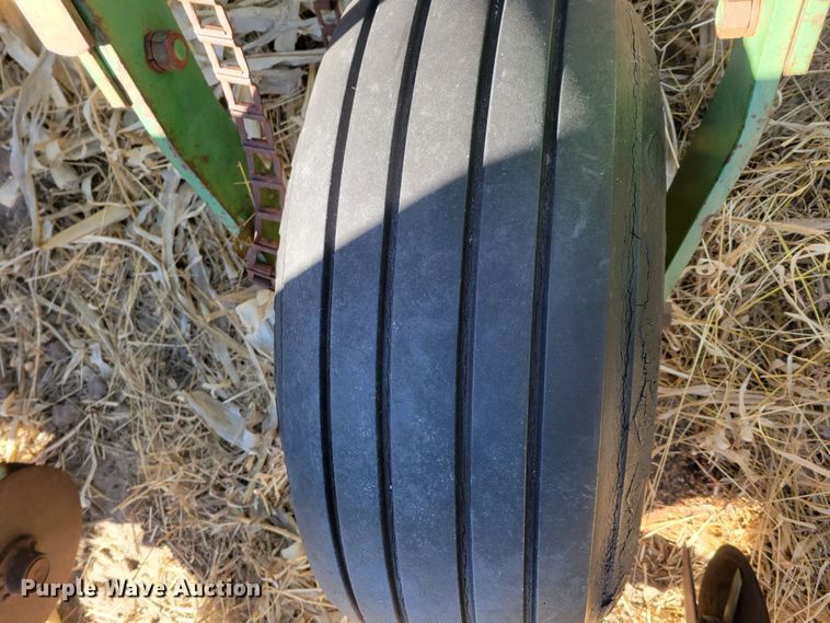 image for item DO4173 John Deere P-1300  planter