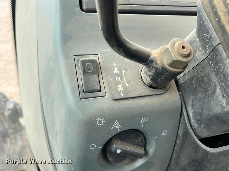 image for item DP0020 2000 Case CX90  tractor