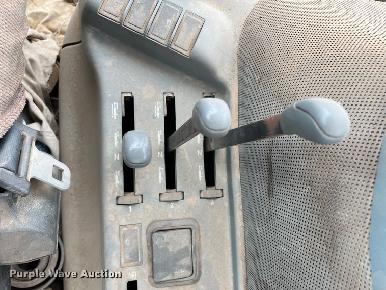 image for item DP0020 2000 Case CX90  tractor