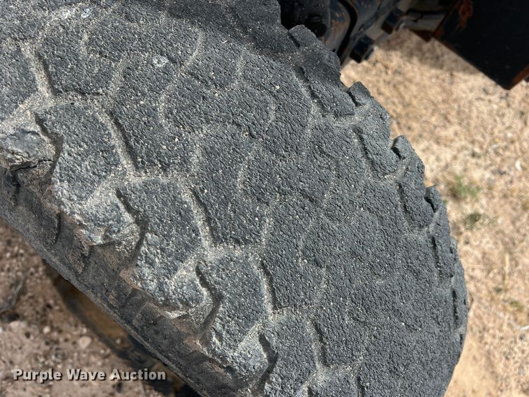 image for item DP0020 2000 Case CX90  tractor