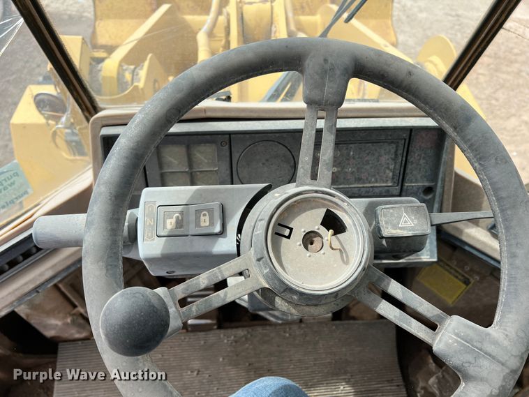 image for item DP0022 1993 Caterpillar 928F  wheel loader
