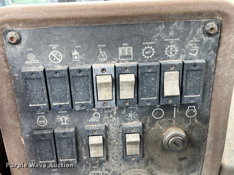 image for item DP0022 1993 Caterpillar 928F  wheel loader