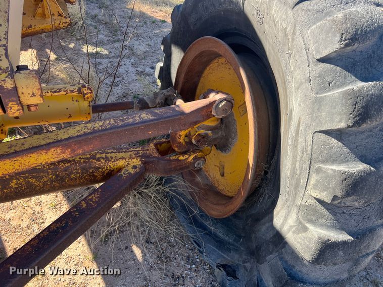 image for item DP0028 1972 Caterpillar 120  rigid frame motor grader