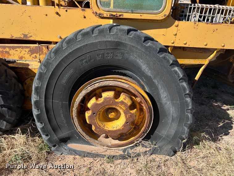 image for item DP0028 1972 Caterpillar 120  rigid frame motor grader