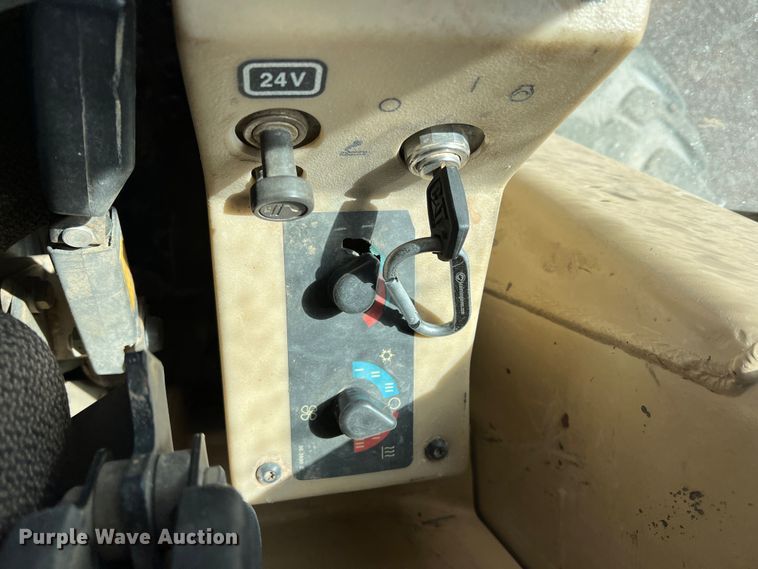 image for item DP0029 Caterpillar 120H  motor grader