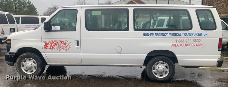 image for item DP8618 2010 Ford E350 Super Duty XL  van