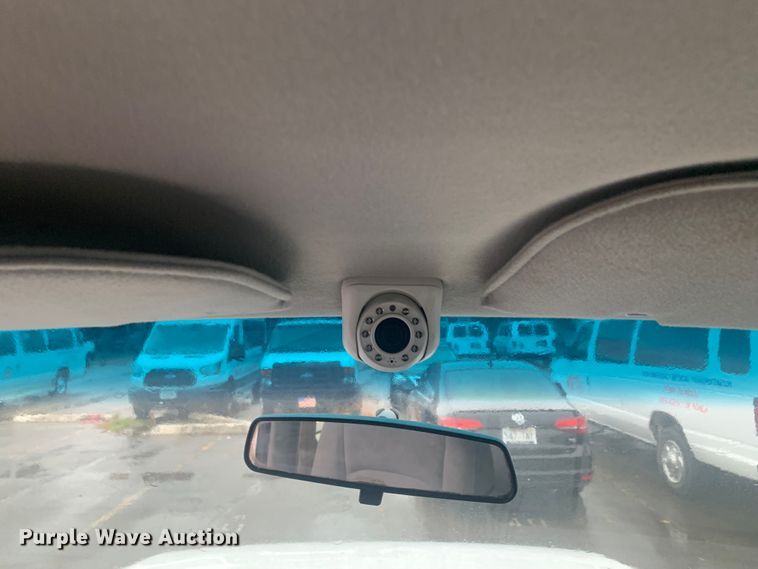 image for item DP8618 2010 Ford E350 Super Duty XL  van