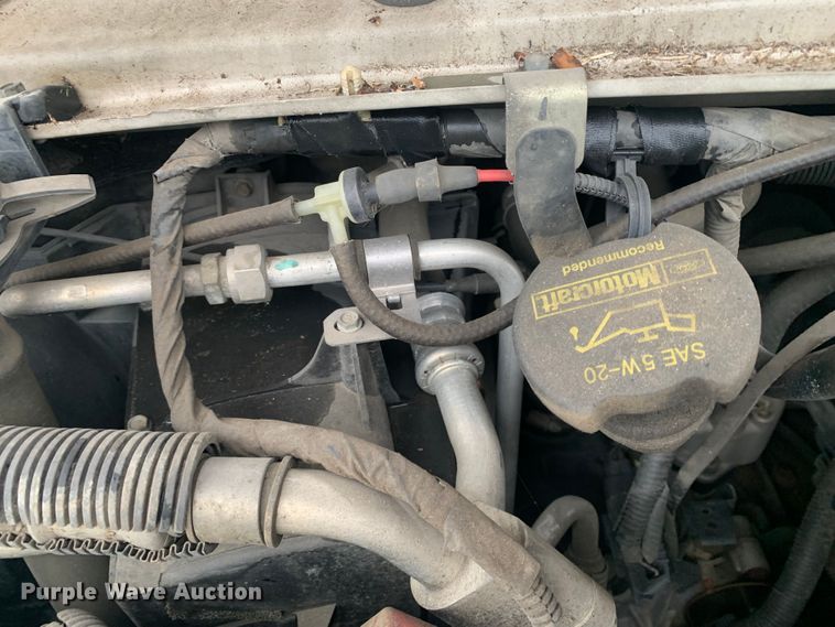 image for item DP8618 2010 Ford E350 Super Duty XL  van