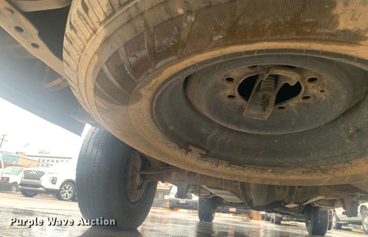 image for item DP8618 2010 Ford E350 Super Duty XL  van