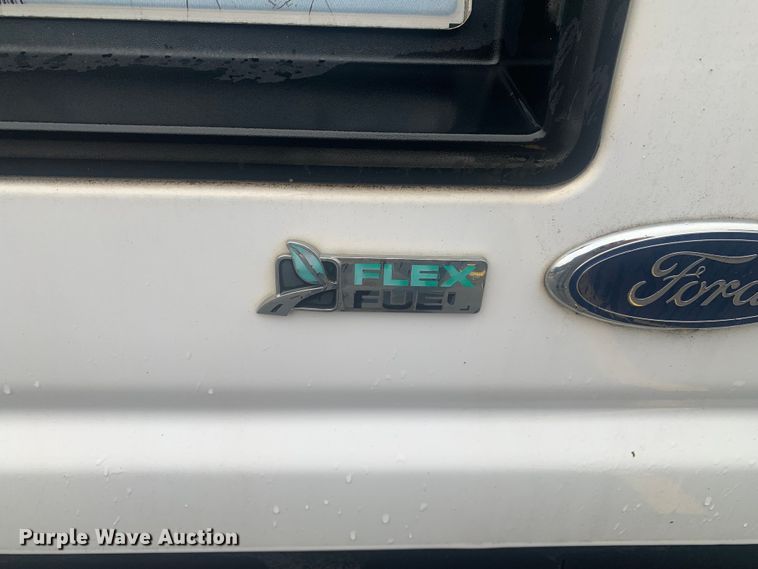 image for item DP8618 2010 Ford E350 Super Duty XL  van