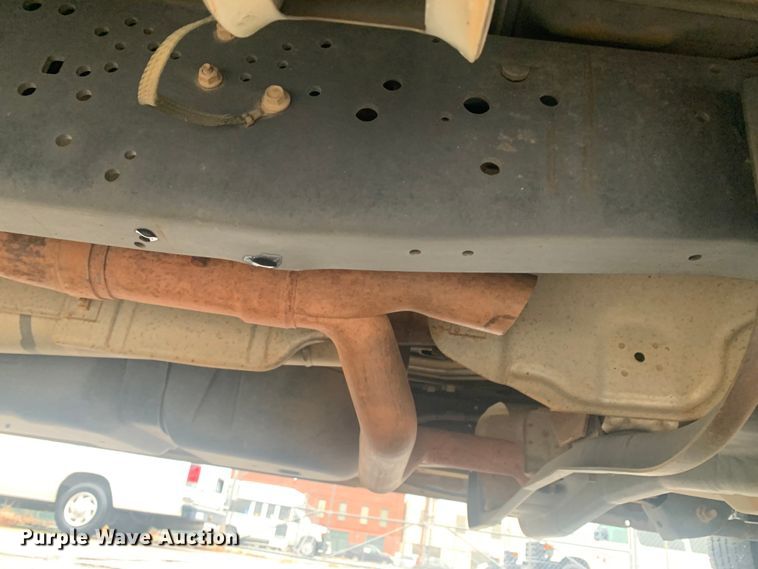 image for item DP8618 2010 Ford E350 Super Duty XL  van