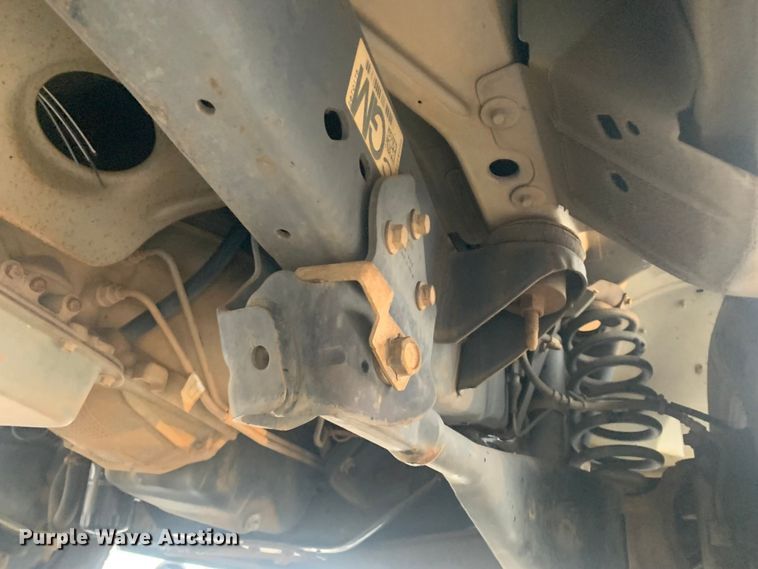 image for item DP8618 2010 Ford E350 Super Duty XL  van