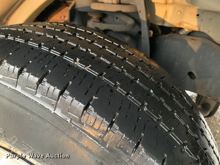 image for item DP8618 2010 Ford E350 Super Duty XL  van