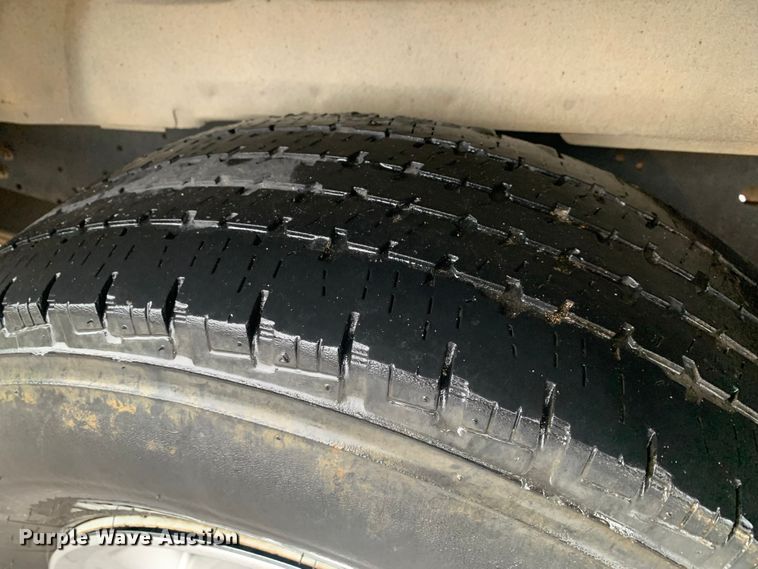 image for item DP8618 2010 Ford E350 Super Duty XL  van